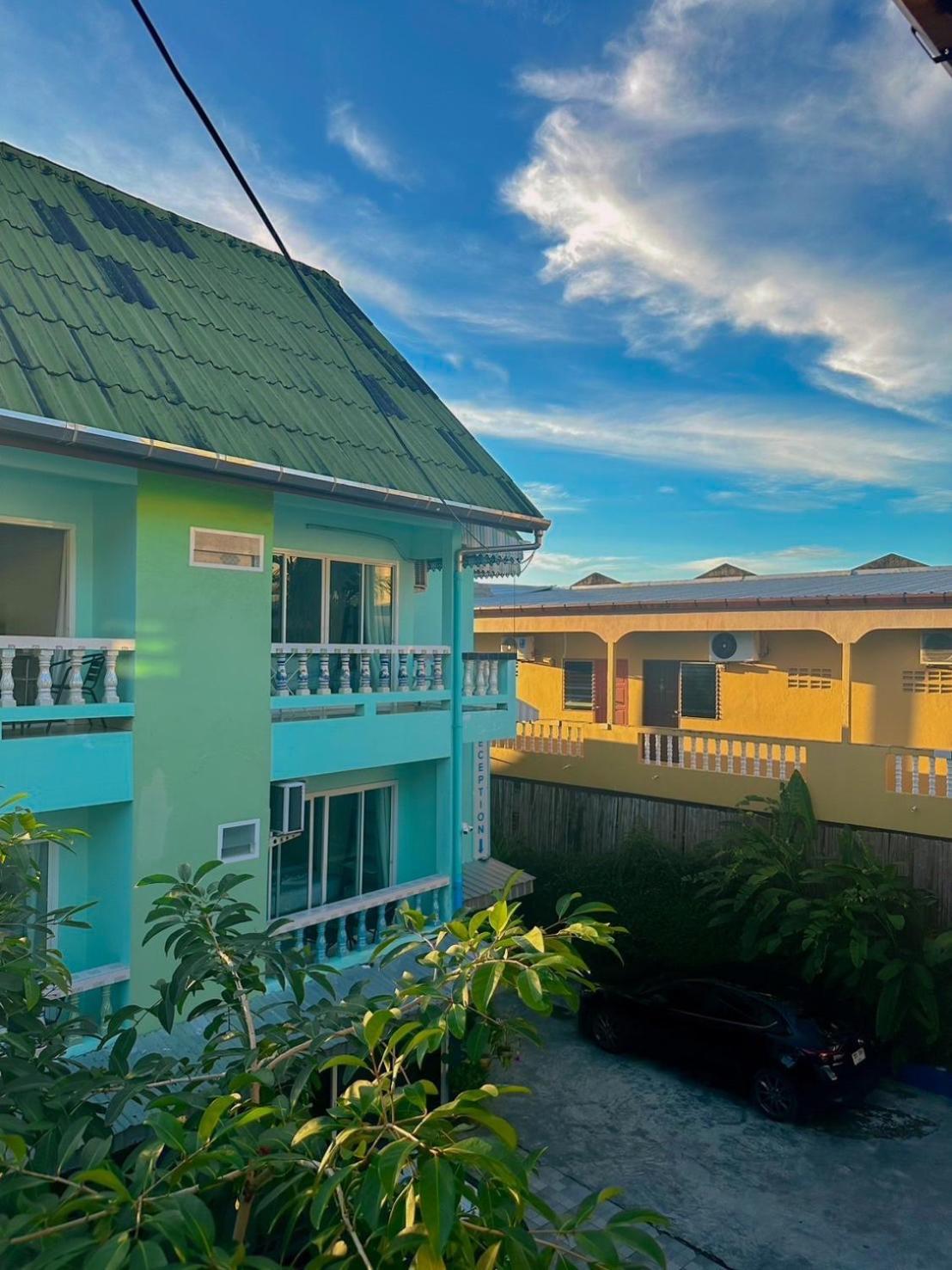 The Villa Residences Resort Patong Exterior foto